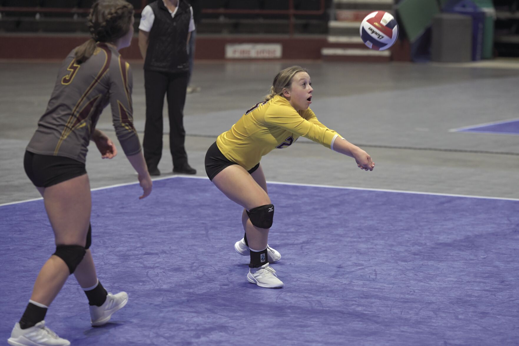 11-05-20 BH state volleyball 8.jpg